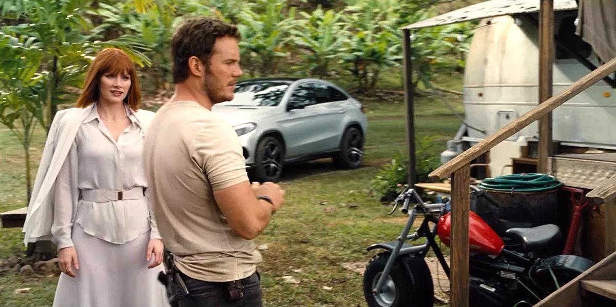 brycedallashoward-jurassicworld-01677.jpg