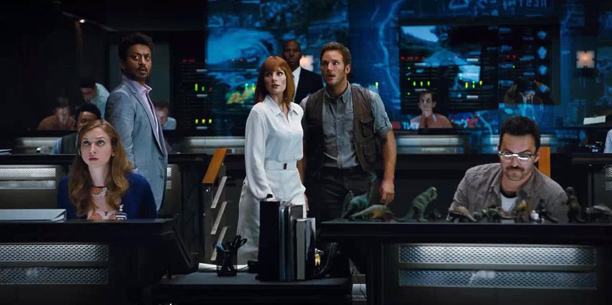 brycedallashoward-jurassicworld-02827.jpg