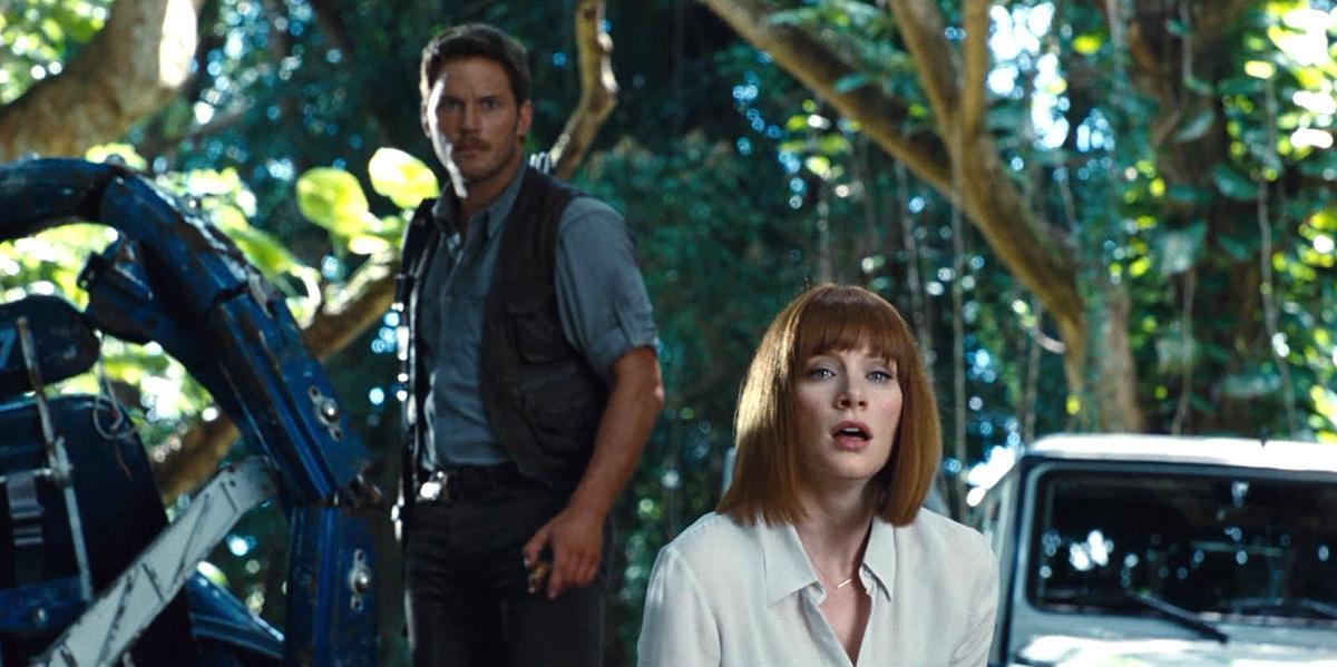 brycedallashoward-jurassicworld-04129.jpg