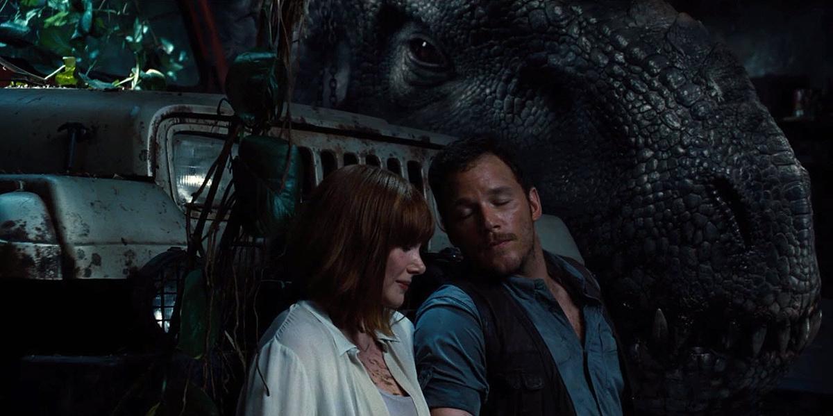 brycedallashoward-jurassicworld-04603.jpg