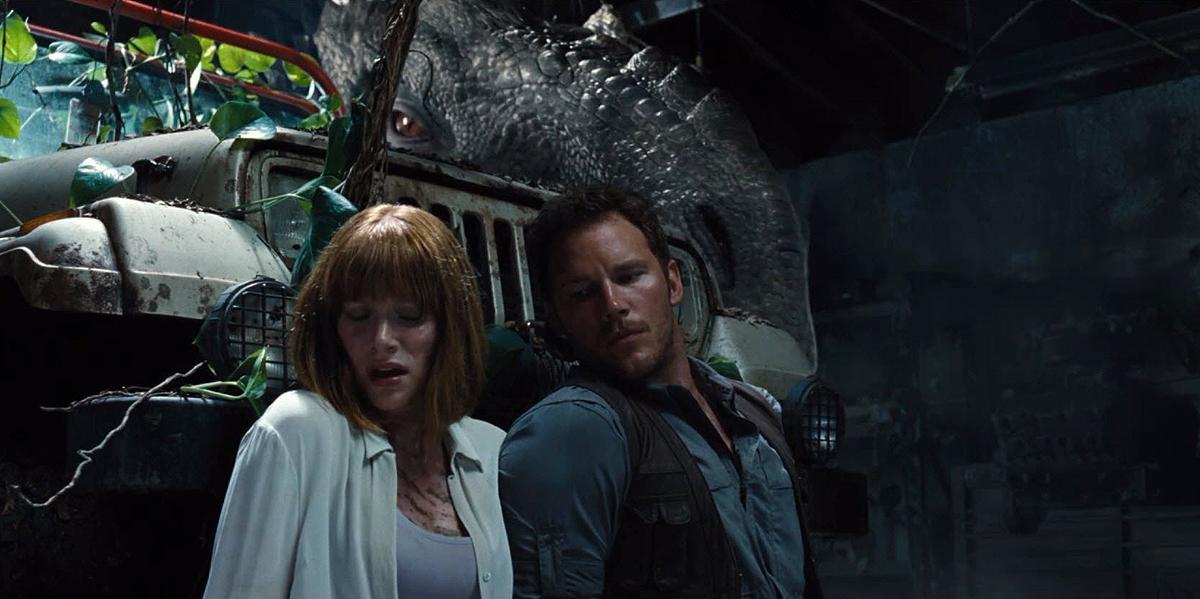 brycedallashoward-jurassicworld-04618.jpg