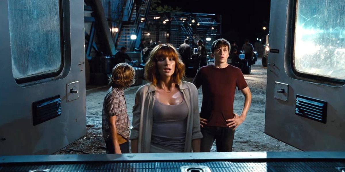 brycedallashoward-jurassicworld-05385.jpg