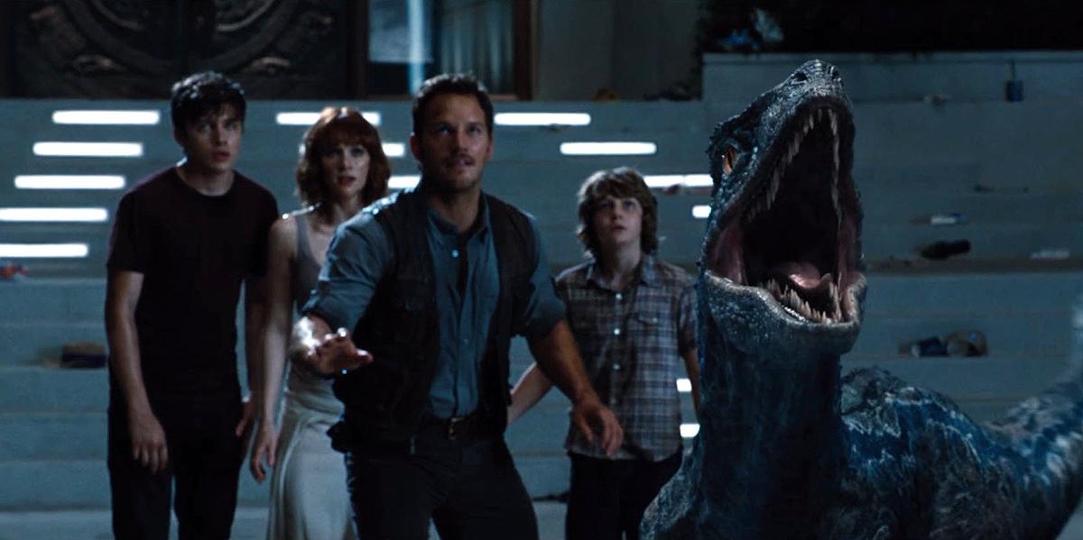 brycedallashoward-jurassicworld-06393.jpg