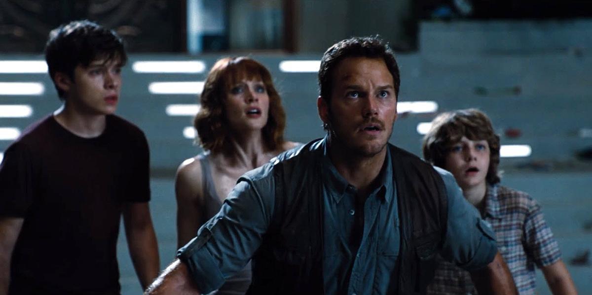 brycedallashoward-jurassicworld-06401.jpg