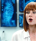 brycedallashoward-jurassicworld-00513.jpg