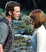 brycedallashoward-jurassicworld-04165.jpg