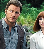 brycedallashoward-jurassicworld-04206.jpg