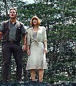 brycedallashoward-jurassicworld-04798.jpg