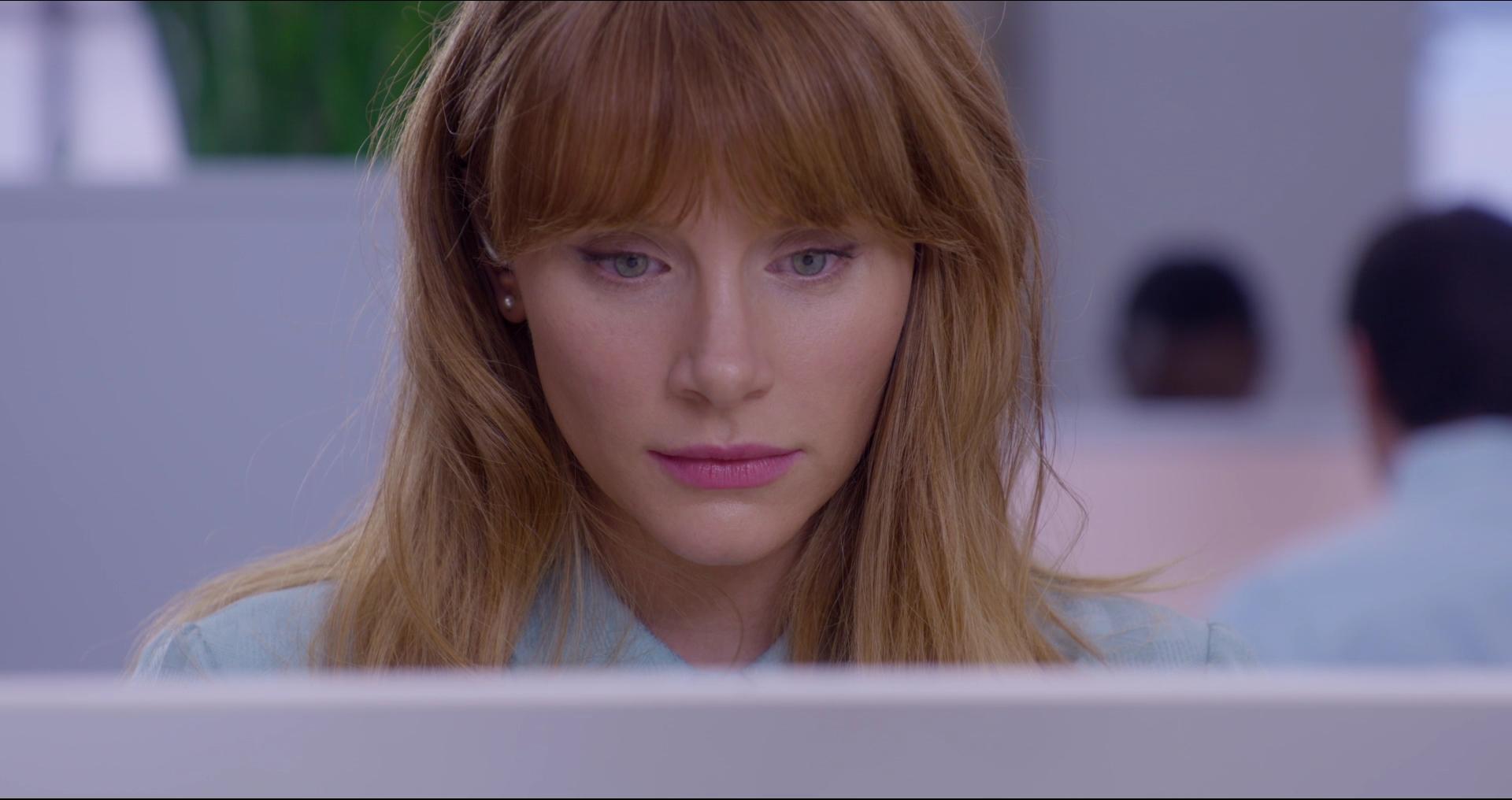 BlackMirror_28103029.jpg