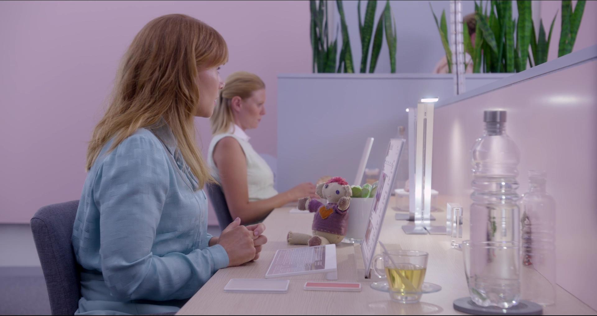 BlackMirror_28103529.jpg