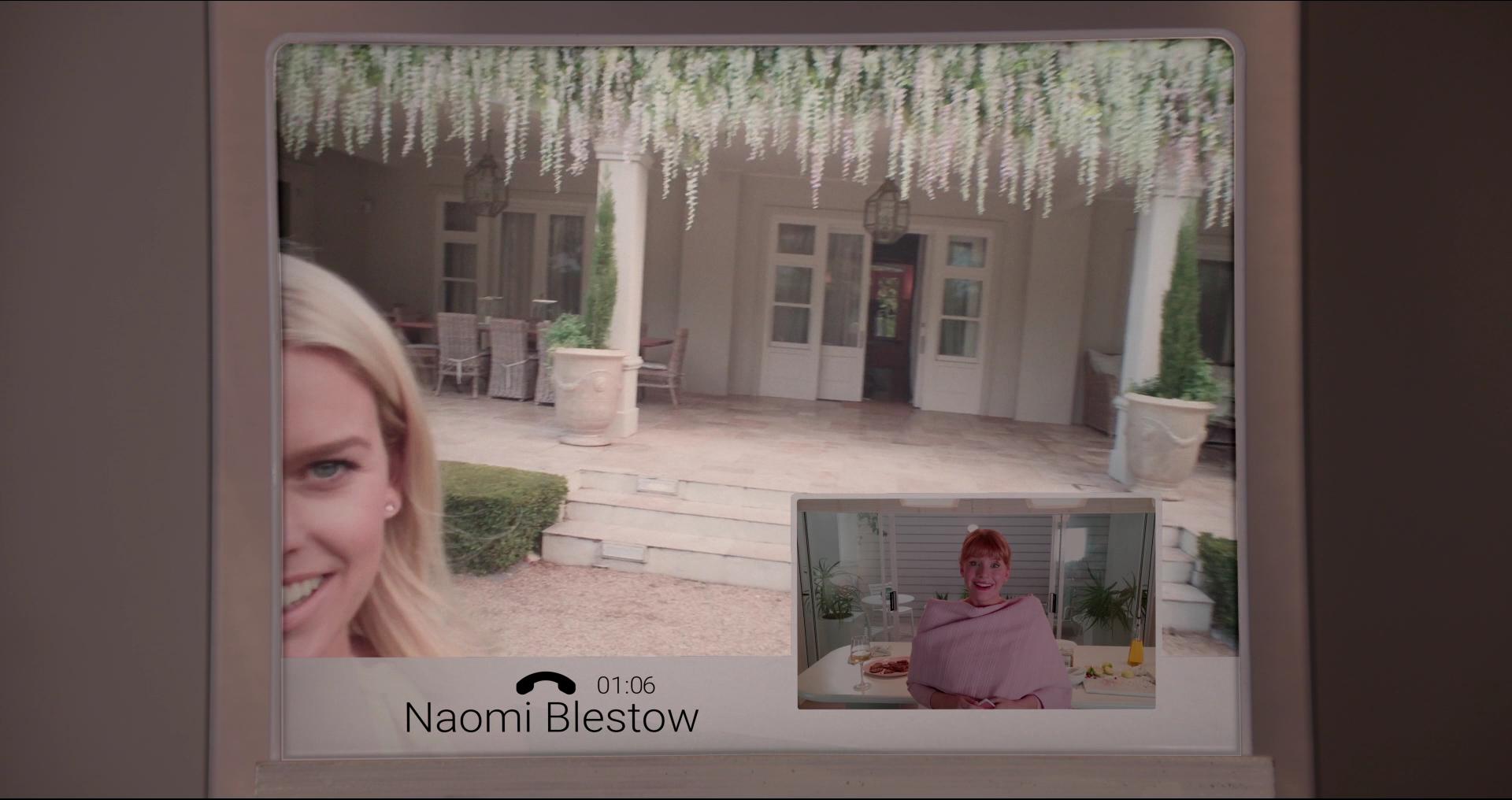 BlackMirror_28122229.jpg