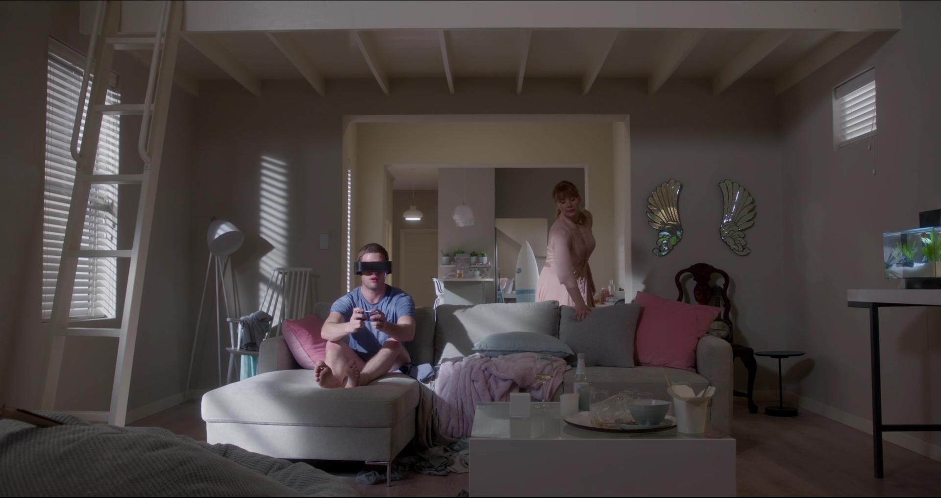 BlackMirror_2812629.jpg