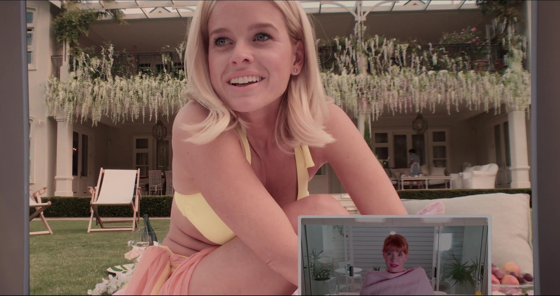 BlackMirror_28128029.jpg