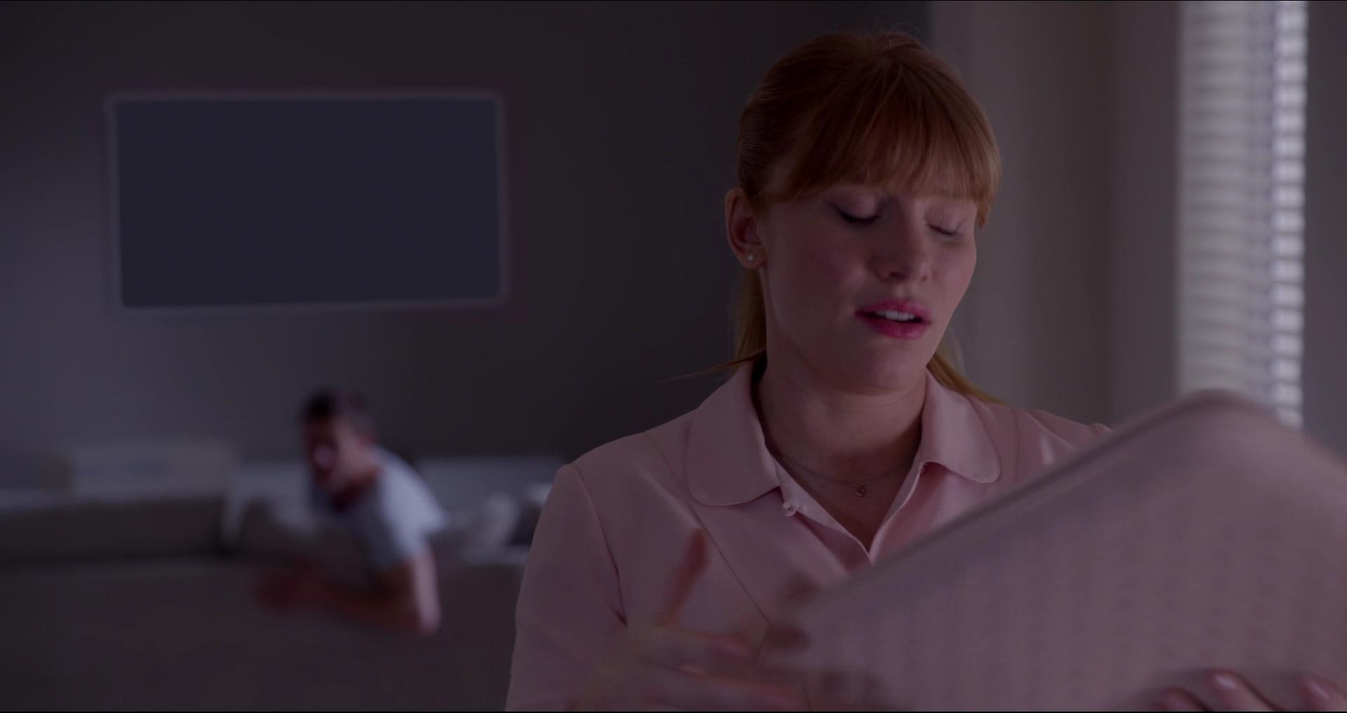 BlackMirror_28167429.jpg BlackMirror_28167429.jpg