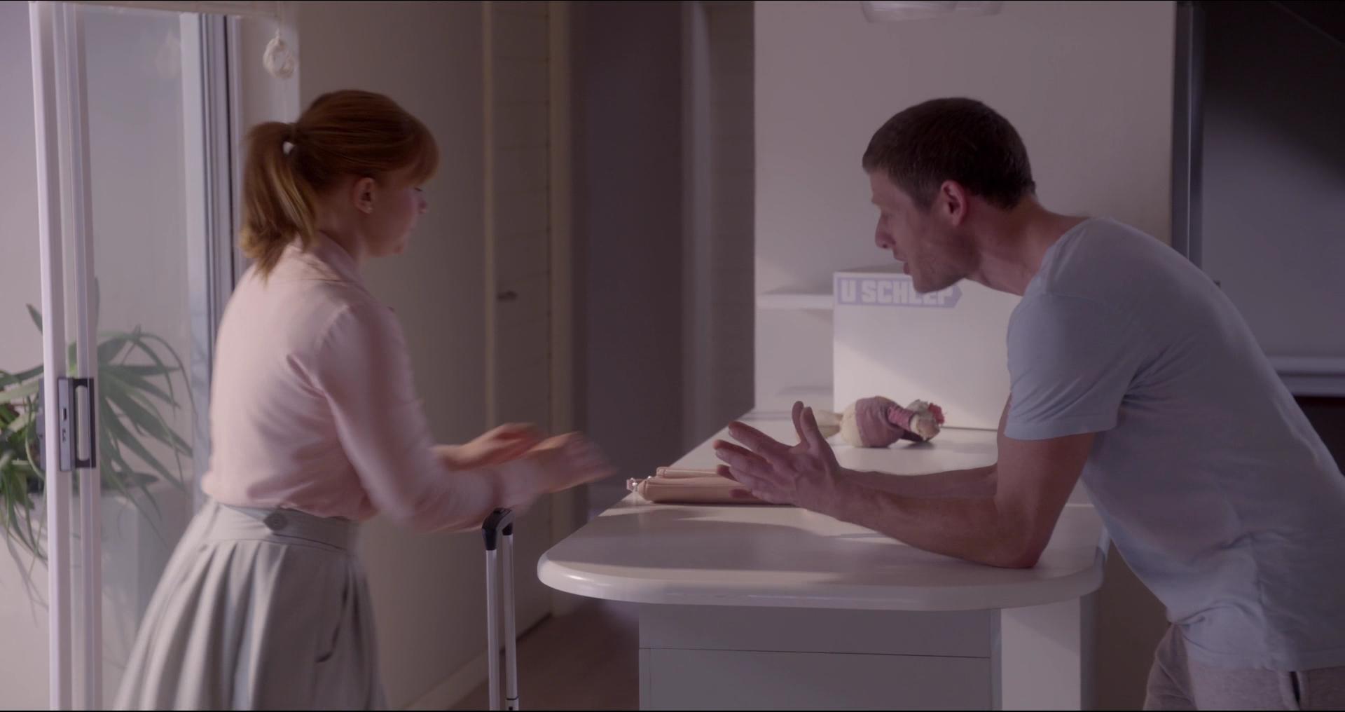BlackMirror_28173429.jpg