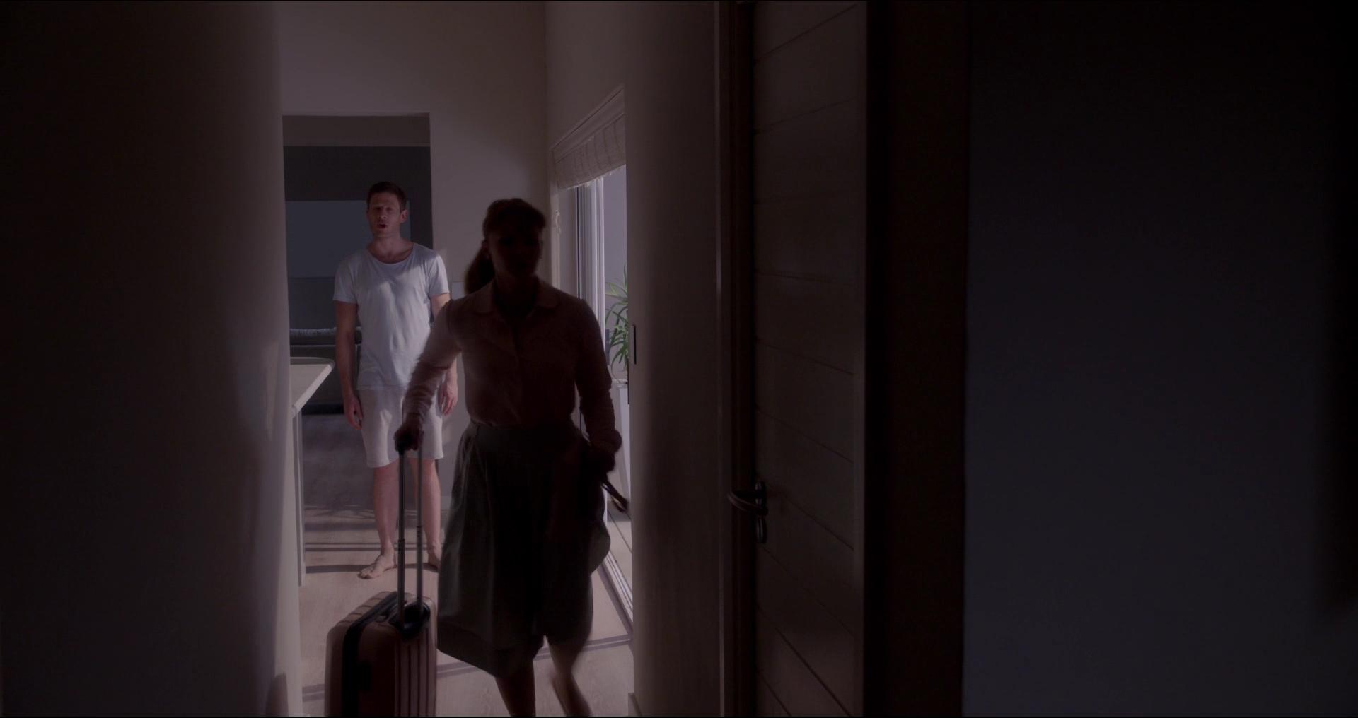 BlackMirror_28179029.jpg