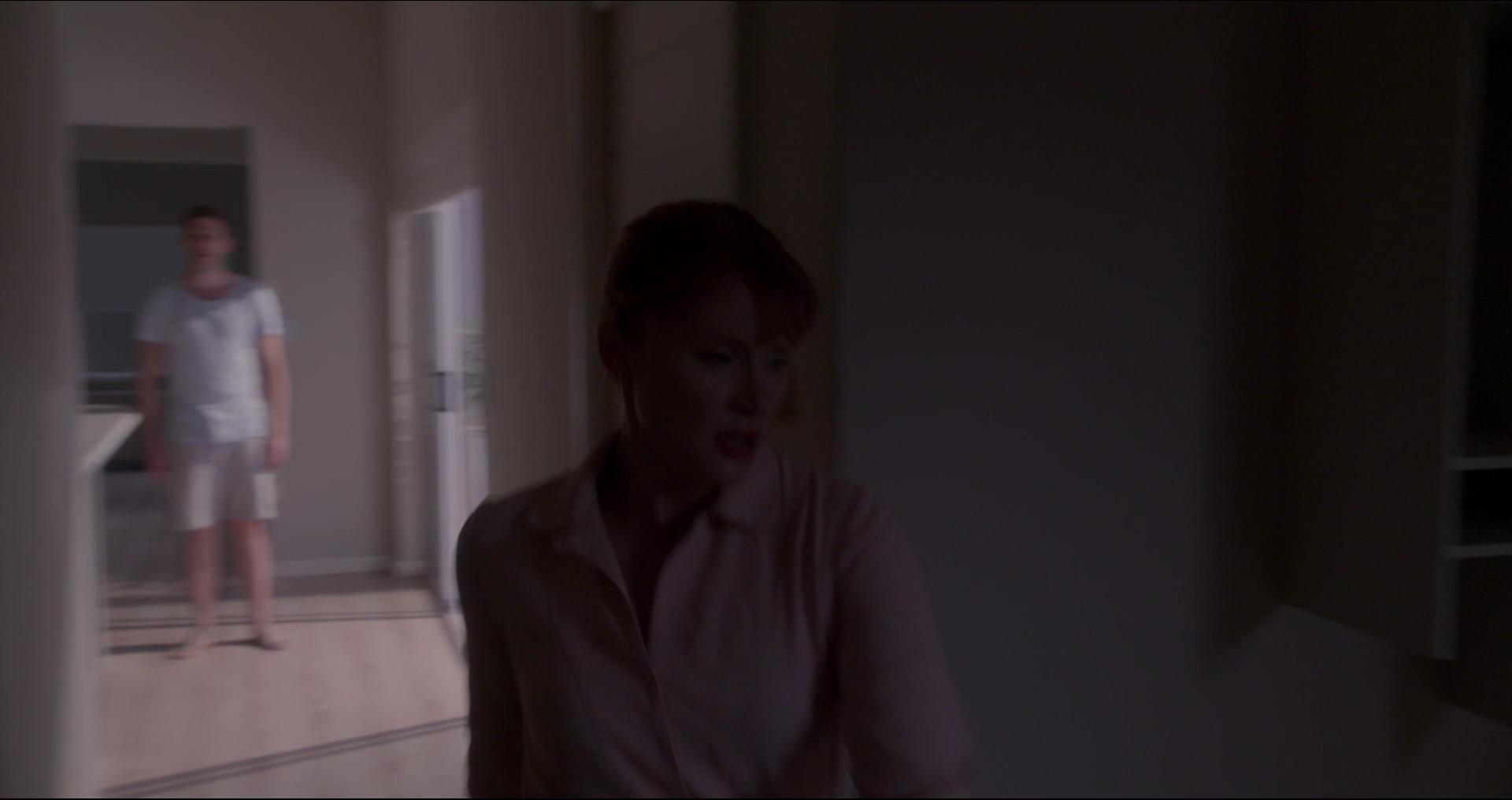 BlackMirror_28179229.jpg