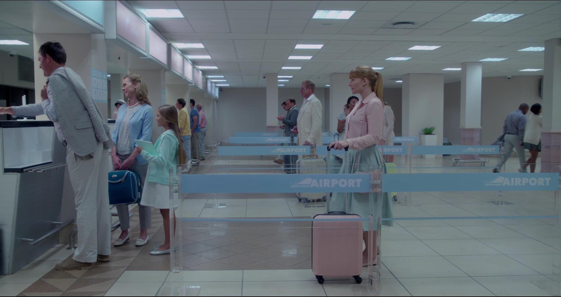 BlackMirror_28190529.jpg