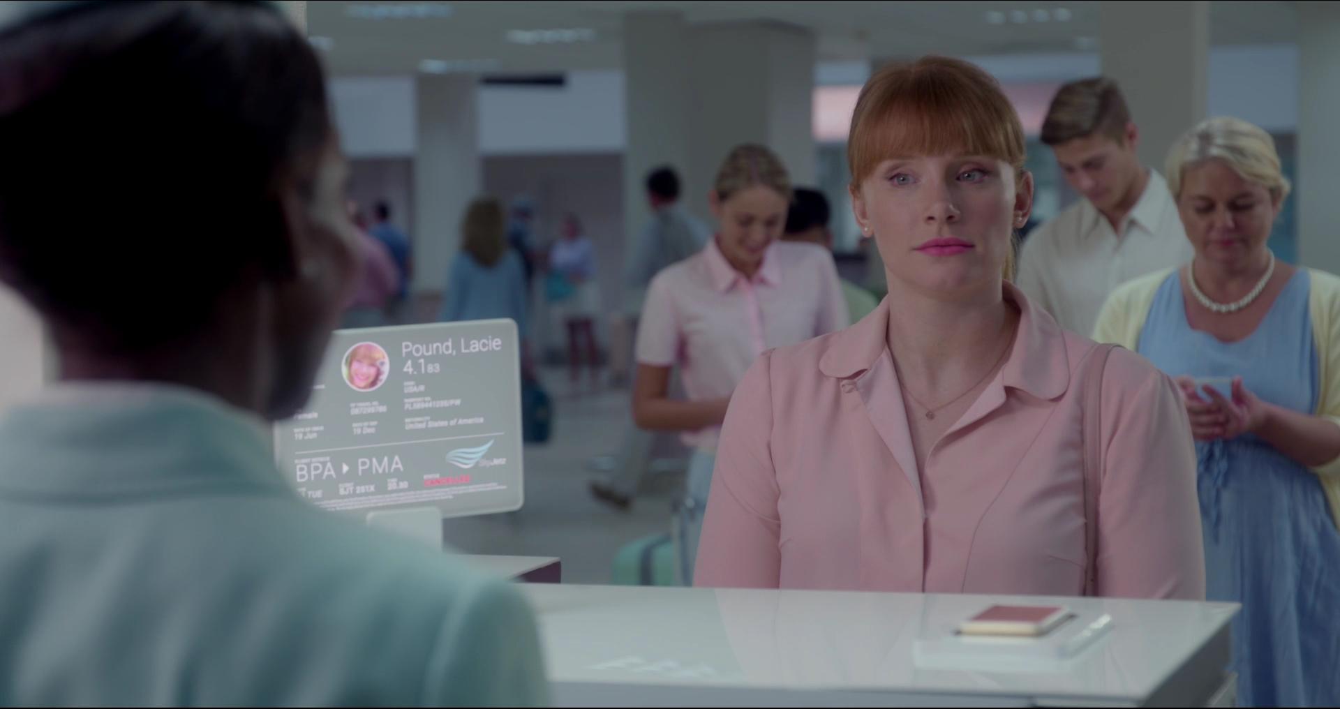 BlackMirror_28192329.jpg