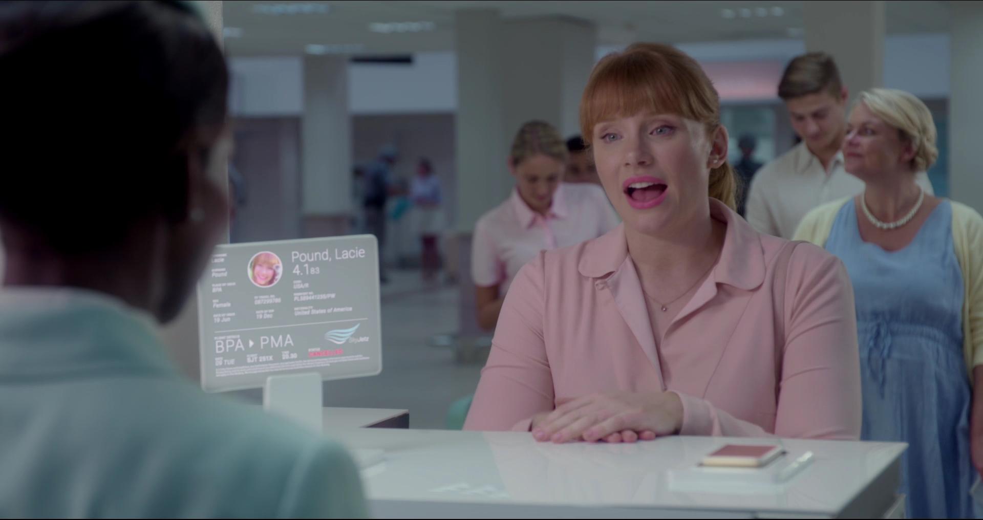 BlackMirror_28193129.jpg