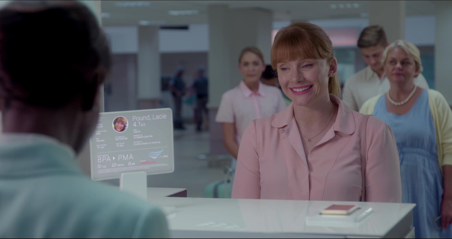 BlackMirror_28195229.jpg