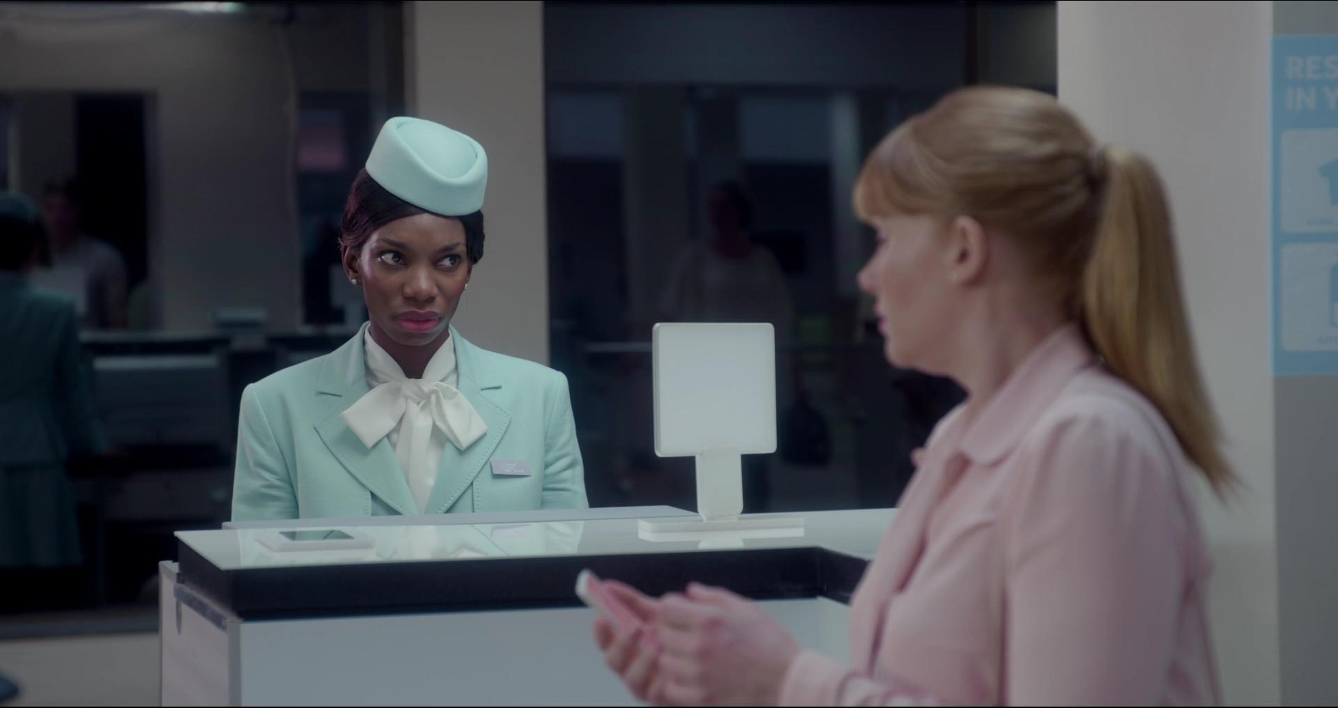 BlackMirror_28206029.jpg