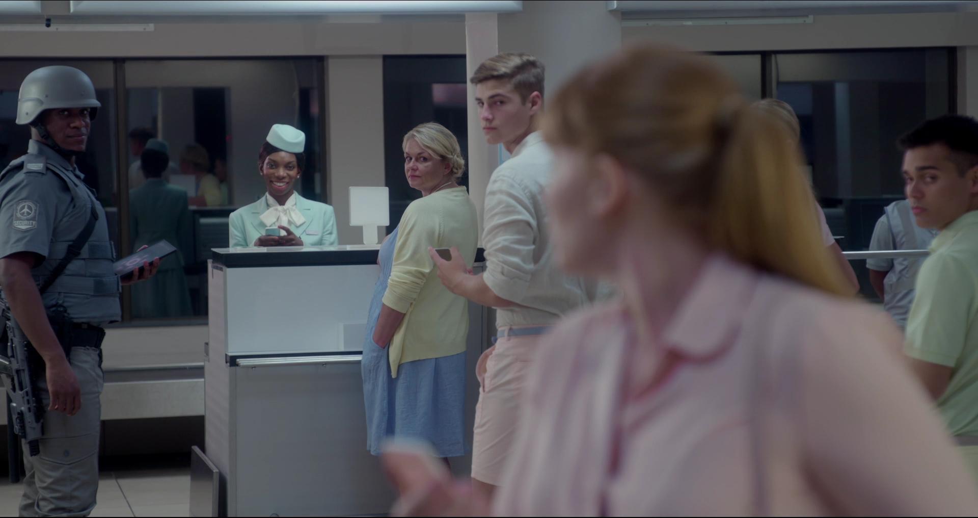 BlackMirror_28208329.jpg