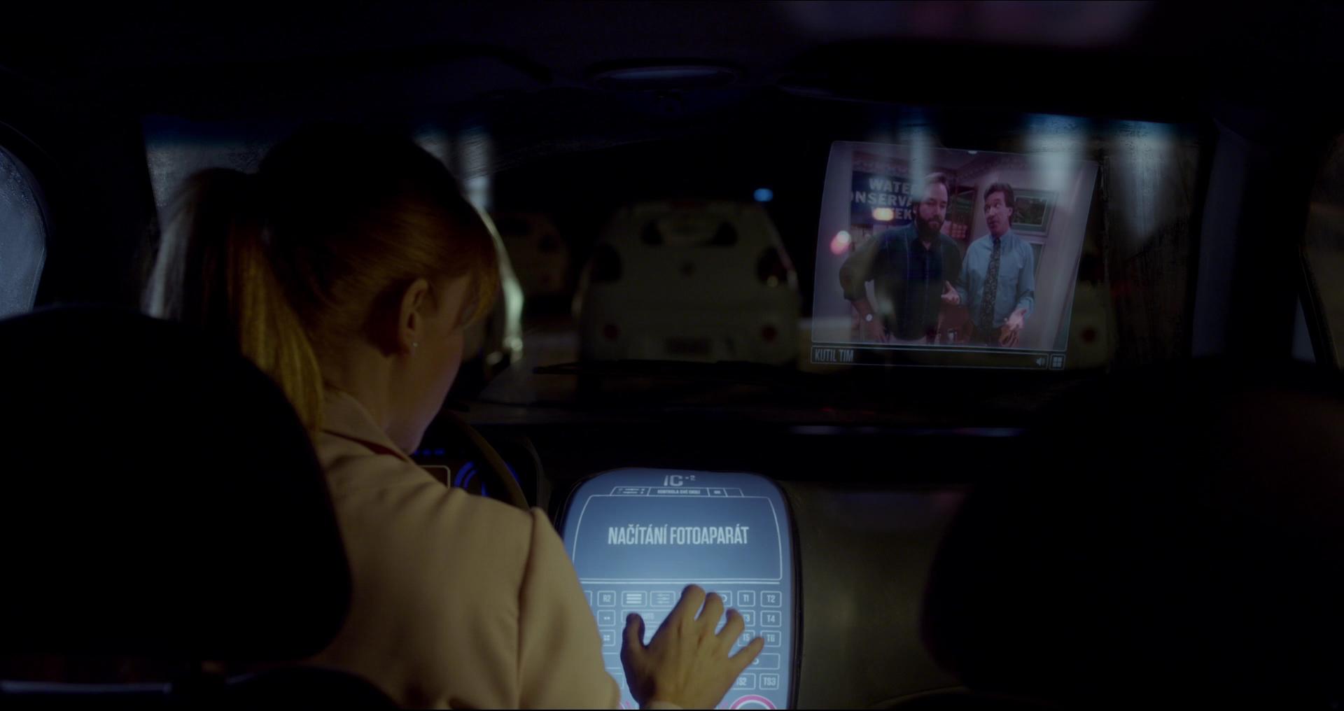 BlackMirror_28220629.jpg