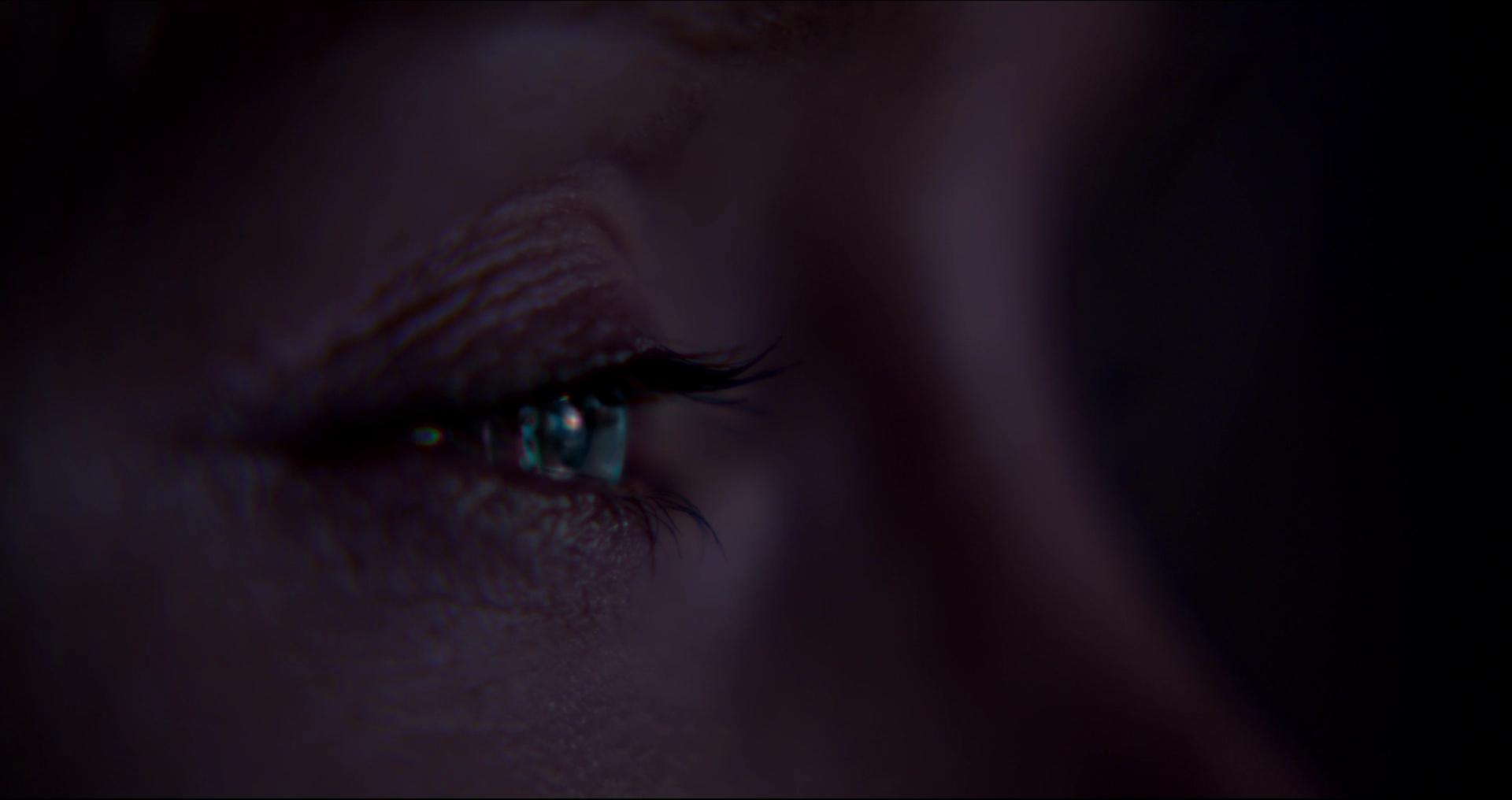 BlackMirror_28235129.jpg