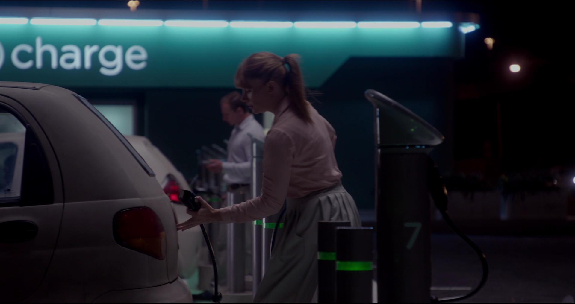 BlackMirror_28238929.jpg