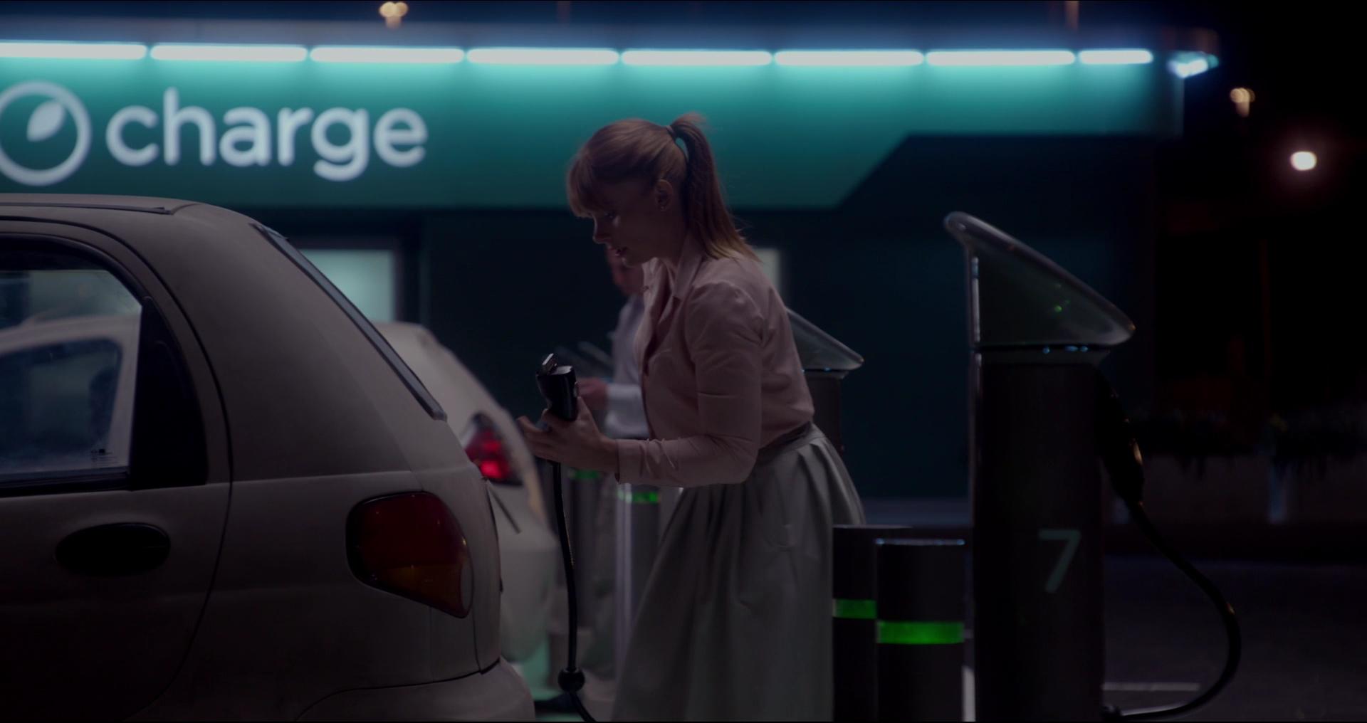 BlackMirror_28239029.jpg