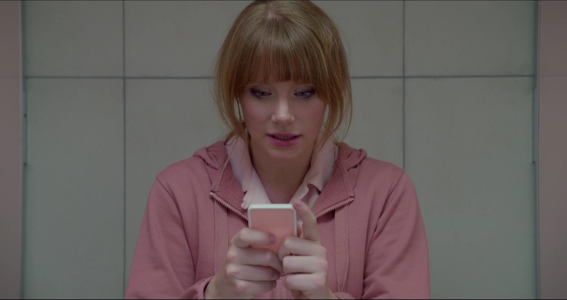 BlackMirror_28304029.jpg