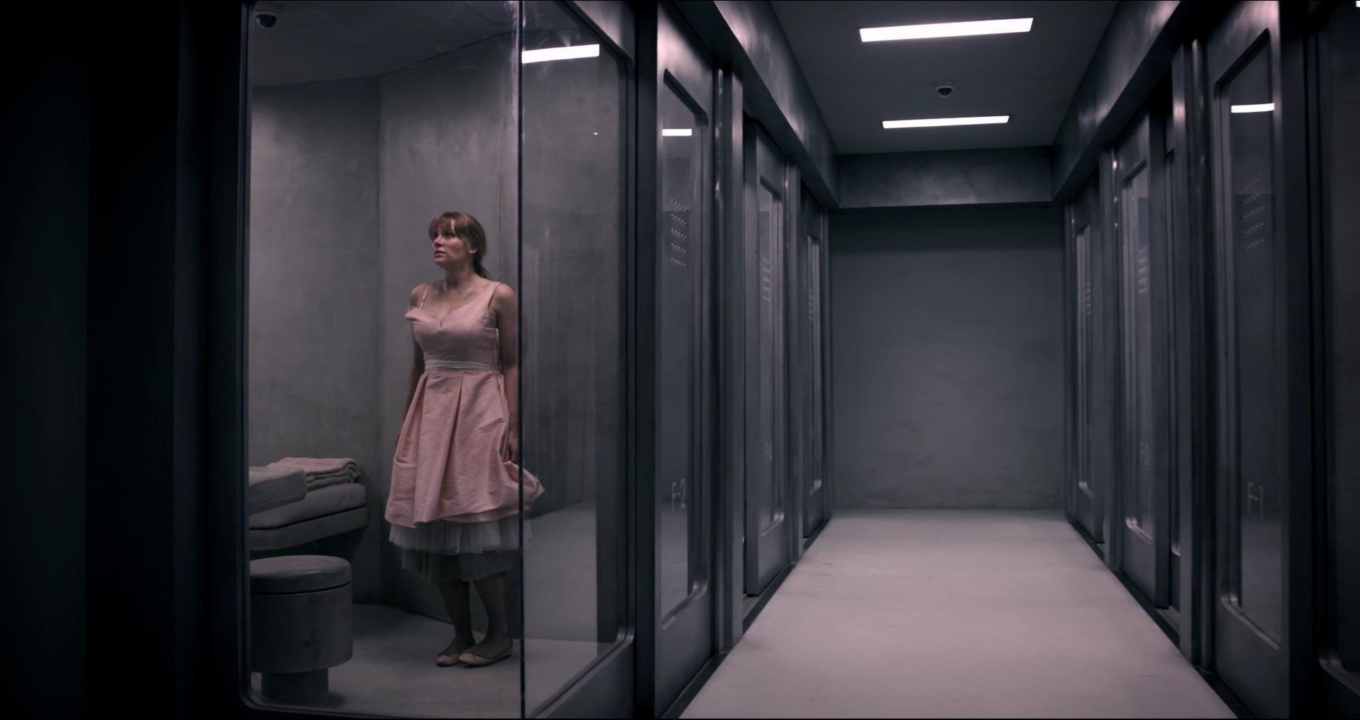 BlackMirror_28382329.jpg