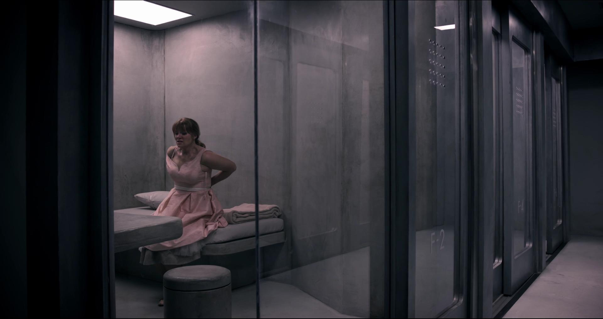 BlackMirror_28386329.jpg