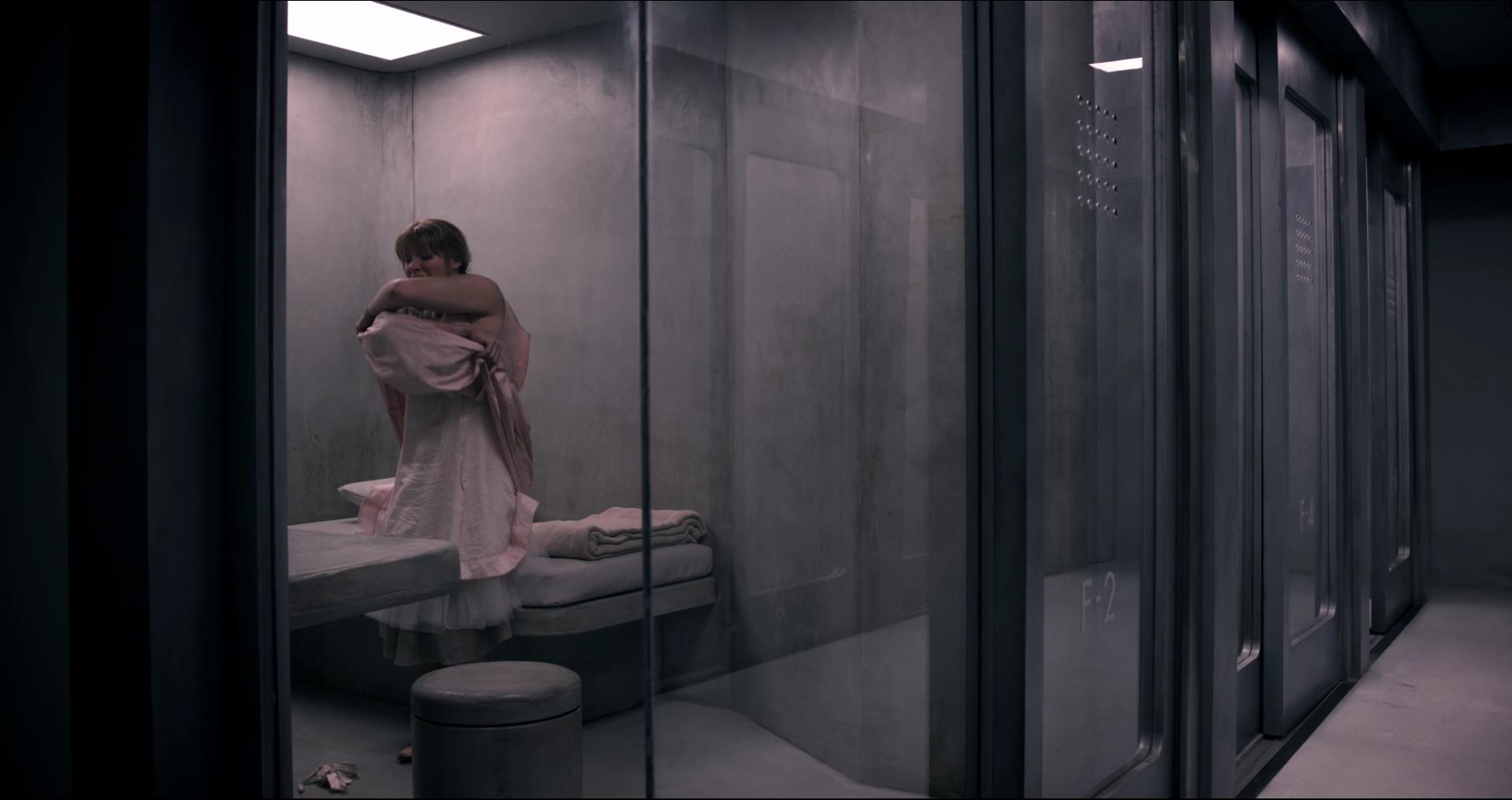 BlackMirror_28388929.jpg