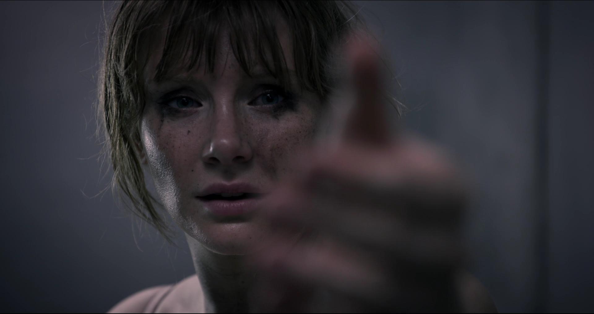 BlackMirror_28399429.jpg