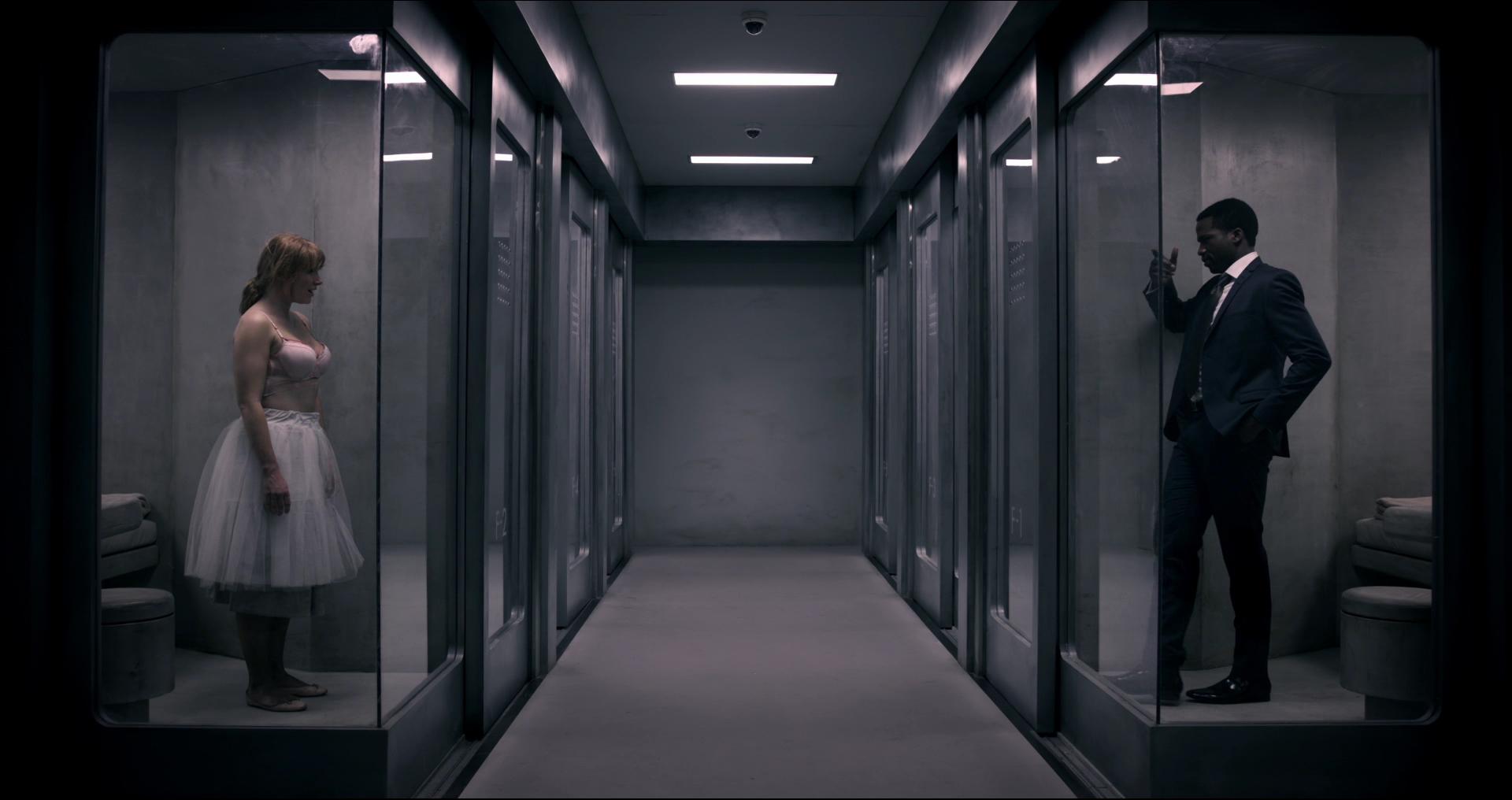 BlackMirror_28404929.jpg BlackMirror_28404929.jpg