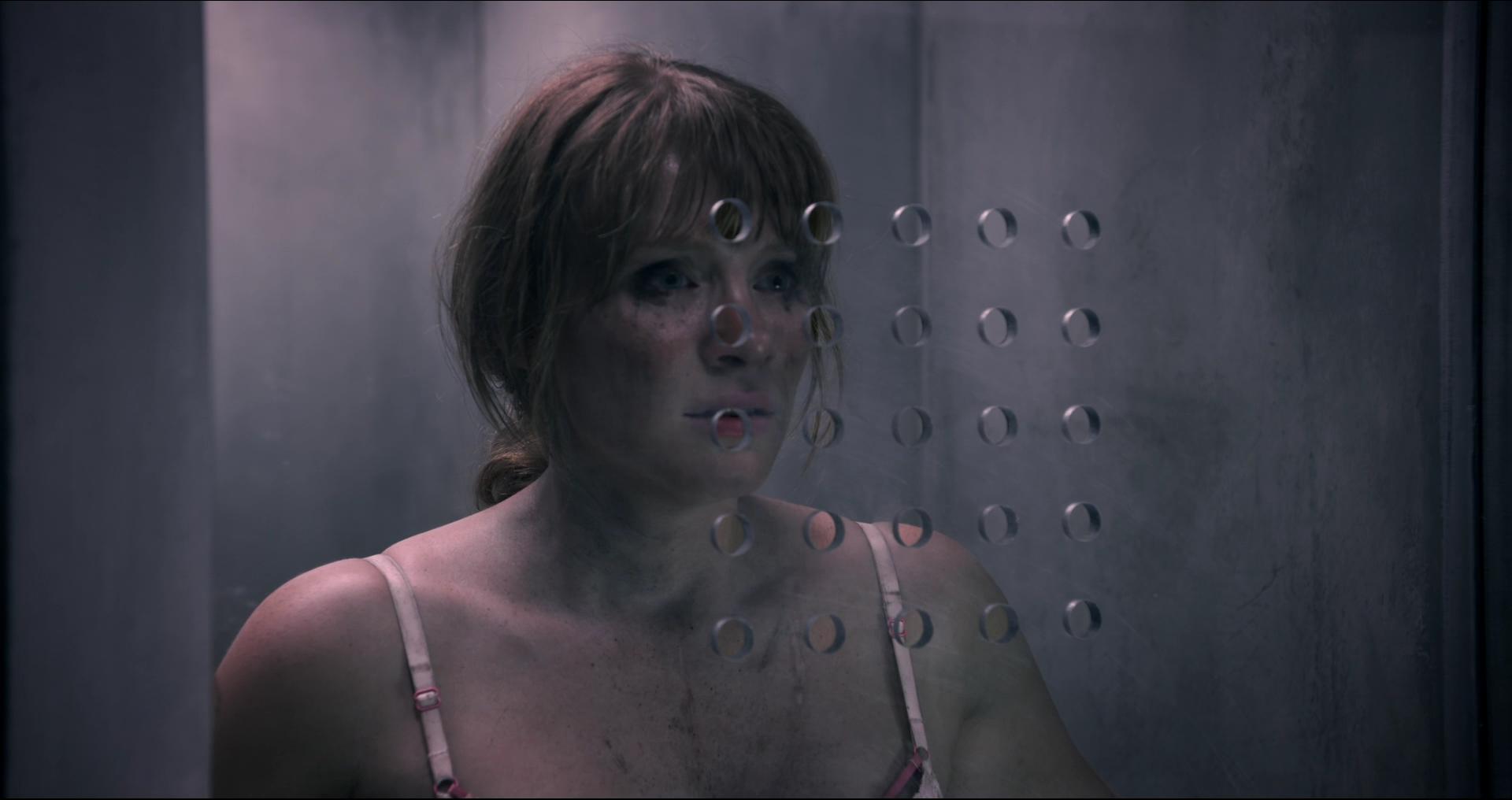 BlackMirror_28407629.jpg