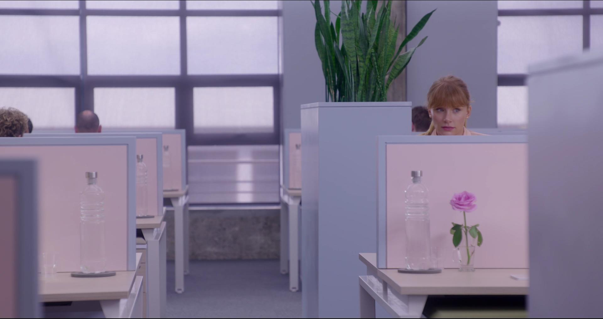 BlackMirror_2848229.jpg BlackMirror_2848229.jpg