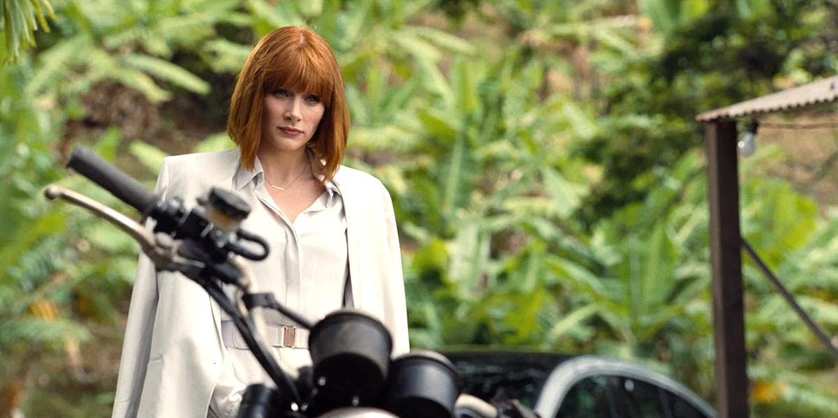 brycedallashoward-jurassicworld-01665.jpg
