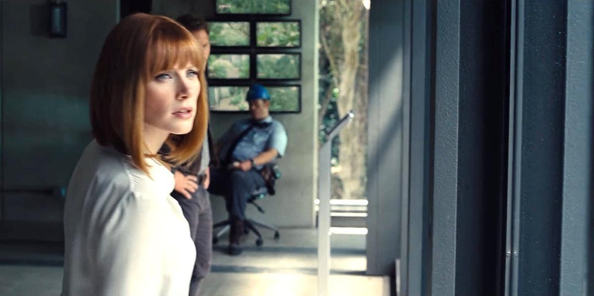 brycedallashoward-jurassicworld-01930.jpg