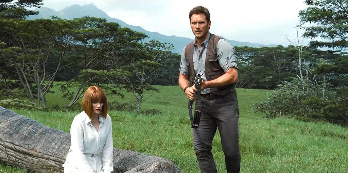 brycedallashoward-jurassicworld-04038.jpg