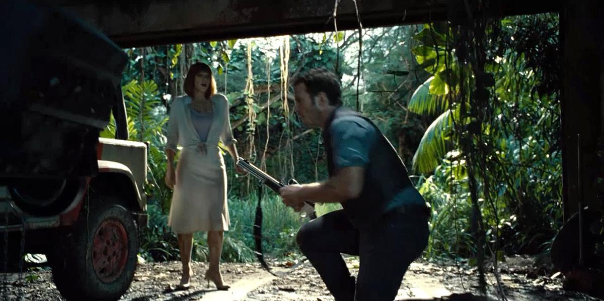 brycedallashoward-jurassicworld-04560.jpg