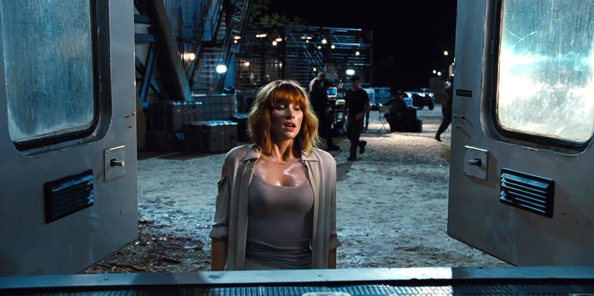 brycedallashoward-jurassicworld-05397.jpg