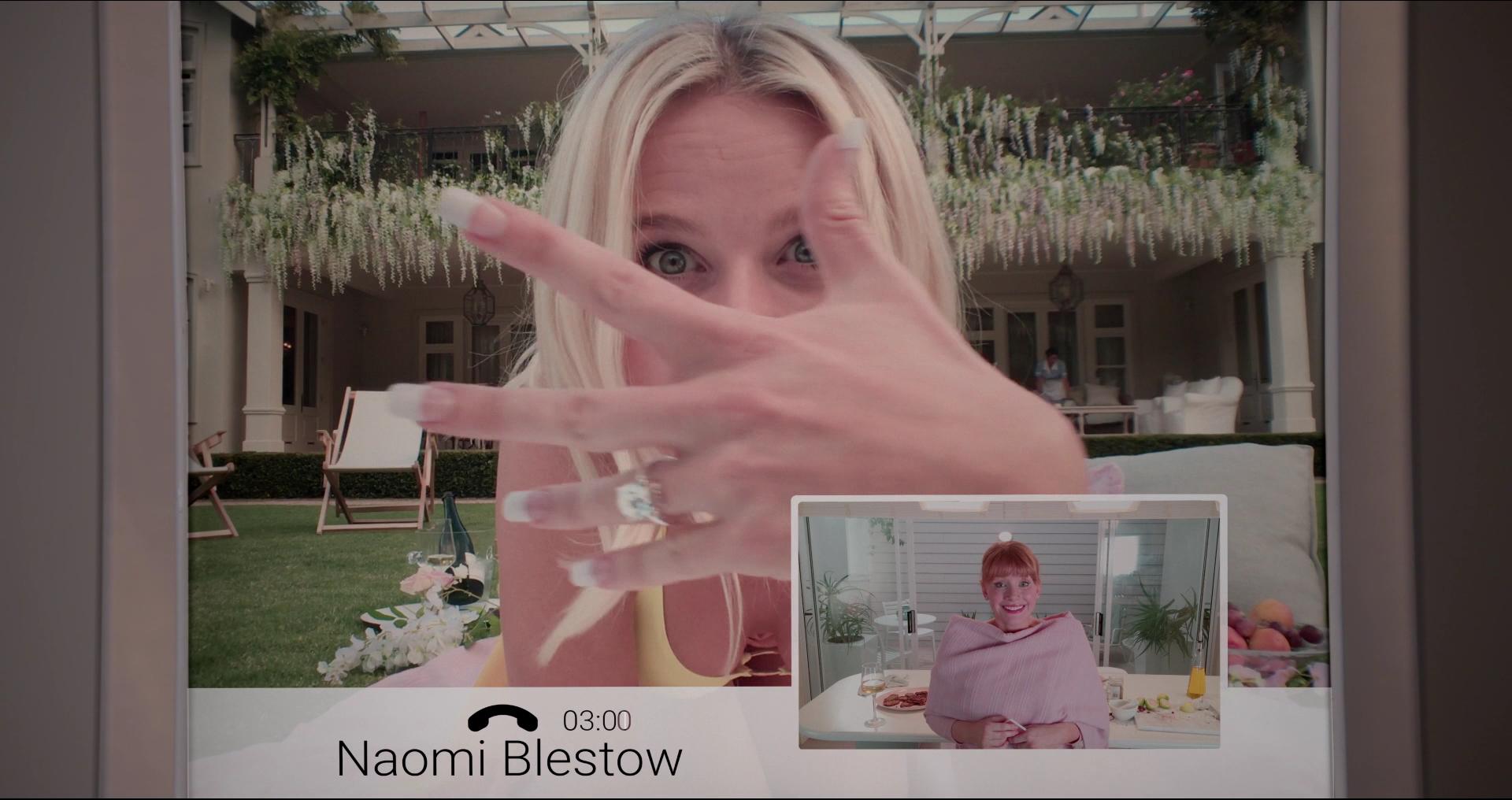 BlackMirror_28139029.jpg