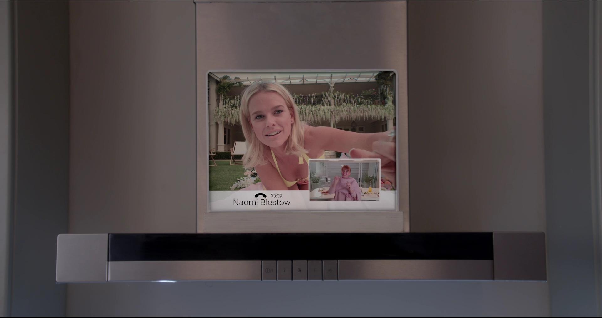 BlackMirror_28140729.jpg BlackMirror_28140729.jpg