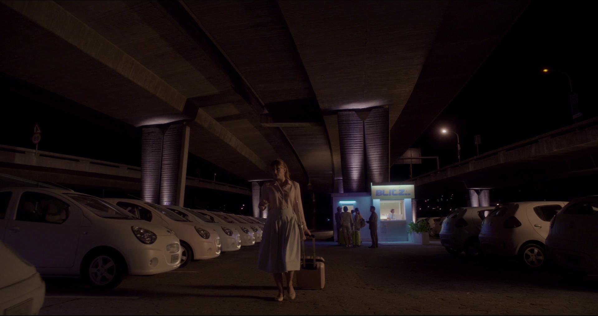 BlackMirror_28214929.jpg BlackMirror_28214929.jpg