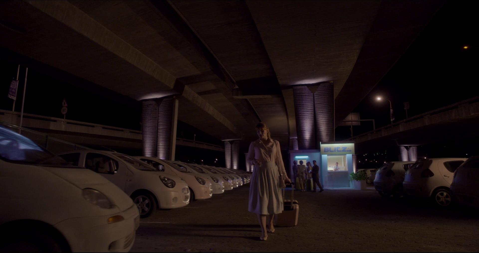 BlackMirror_28215129.jpg