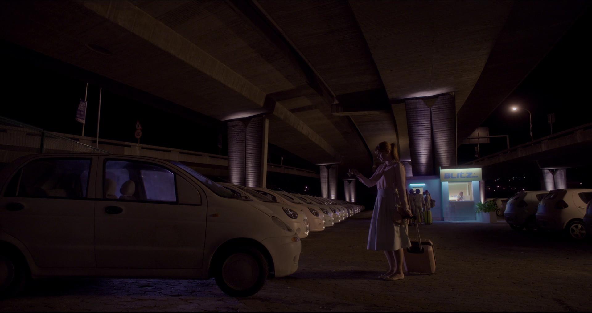 BlackMirror_28215629.jpg BlackMirror_28215629.jpg