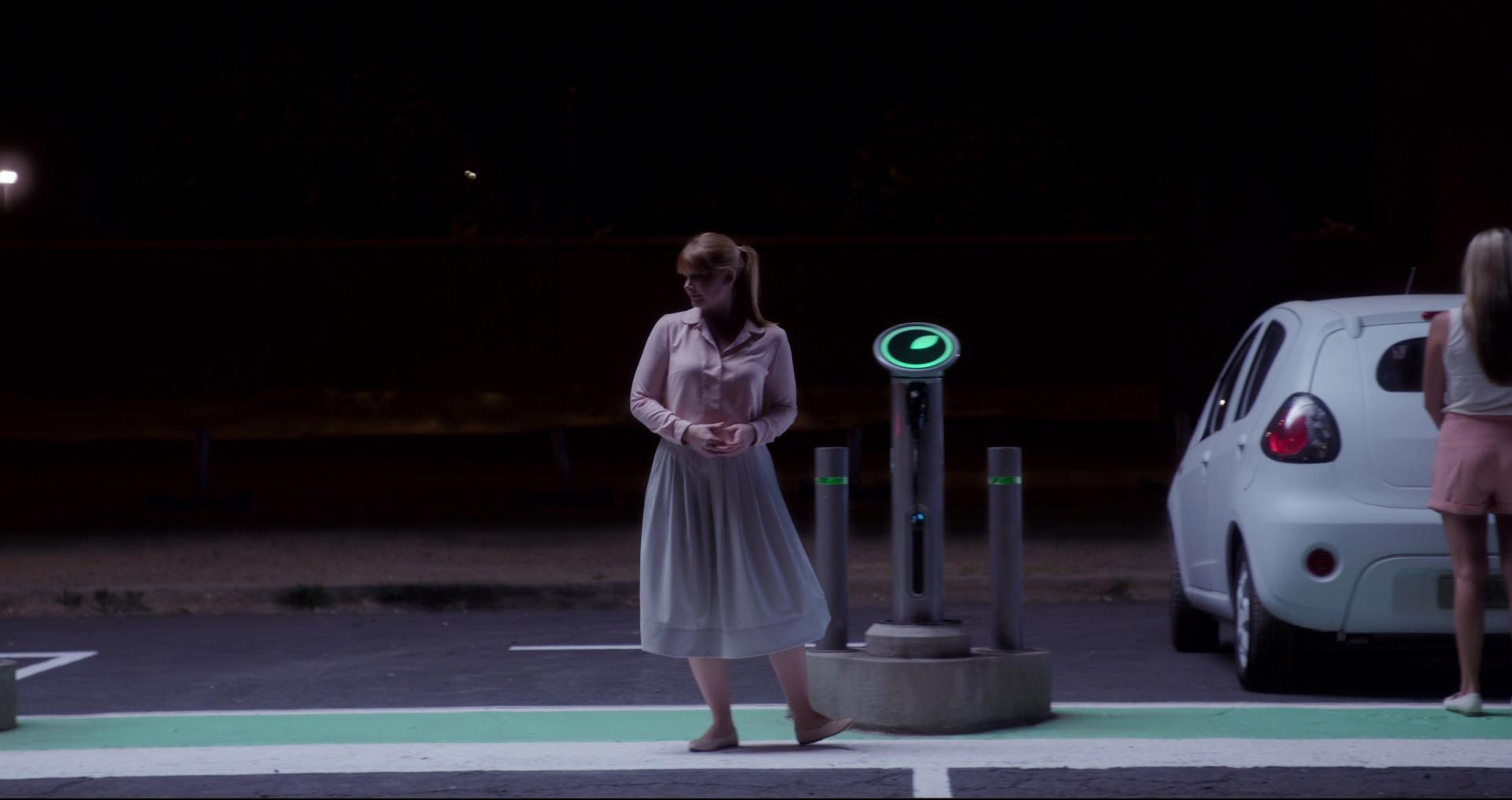 BlackMirror_28249129.jpg